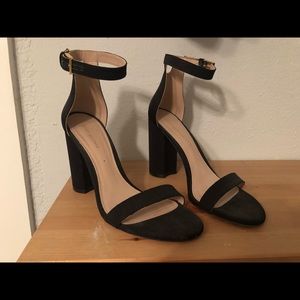 Stuart Weitzman heels $250 OR BEST OFFER!